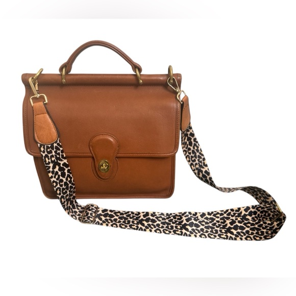 COACH Vintage Willis Bag. - Picture 15 of 16